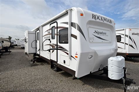 2015 Rockwood Signature Ultra Lite 8327SS Travel Trailer by Forest ...