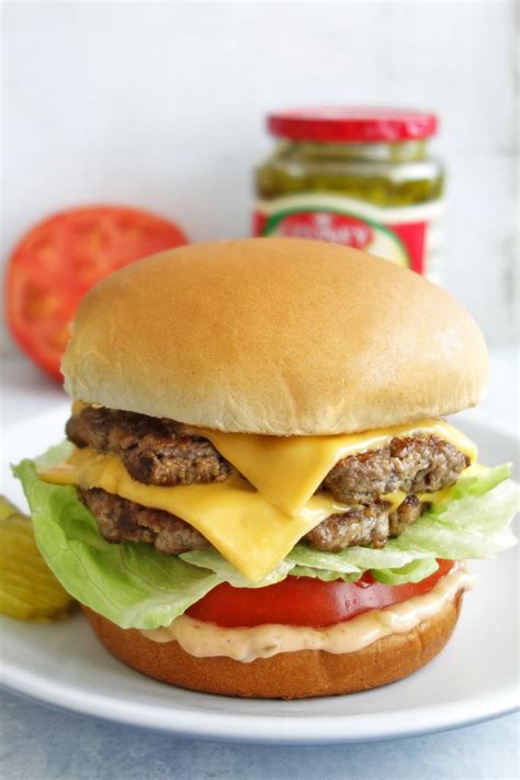 In-N-Out Burger Recipe Copycat - Make amazing burgers at home!