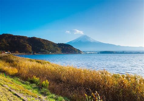 Premium Photo | Mt. fuji and lake