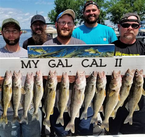 DEC surveying anglers on increasing walleye daily catch limit on Oneida Lake - newyorkupstate.com