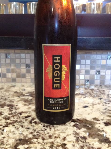 2010 Hogue Late Harvest Riesling - FIrst Pour Wine