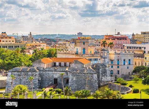 Havana, Cuba old town skyline in the daytime Stock Photo - Alamy