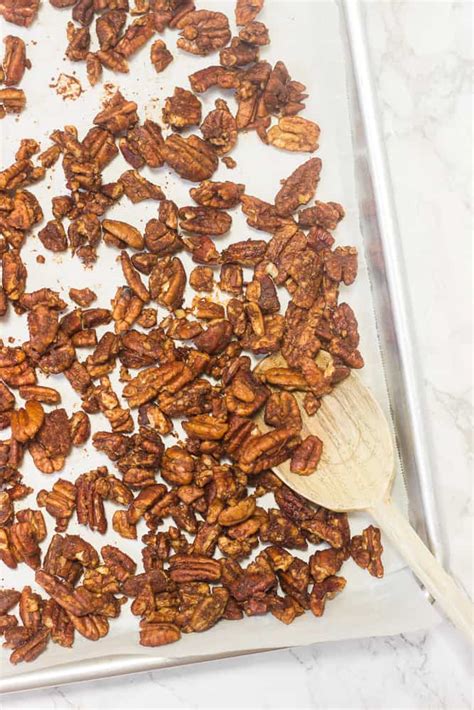 Simple Honey-Glazed Pecans - Healthy Liv