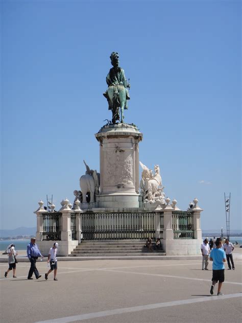 Free Images : monument, vacation, statue, plaza, landmark, tourism, memorial, portugal, town ...