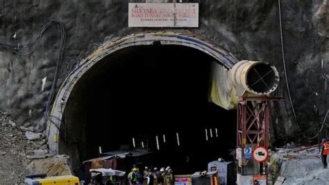 Uttarkashi tunnel collapse: Rescue ops put on hold again due to technical snag, 41 workers 'just ...