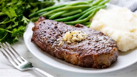 How to Cook Steak Perfectly Every Time – thestayathomechef.com