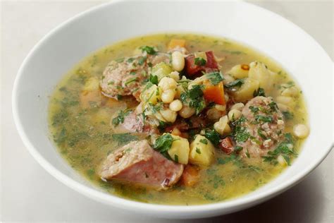 Try This Southern White Bean Soup With Smoked Ham Shank and Herbs | Recipe | Pork shanks recipe ...