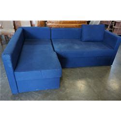BLUE SECTIONAL W/ TRUNDLE BED
