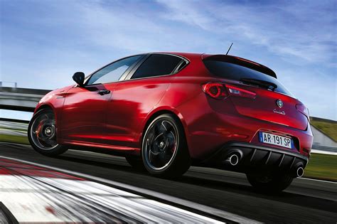 Alfa Romeo Giulietta QV 2015 Car Auto Review - The Car Auto Review