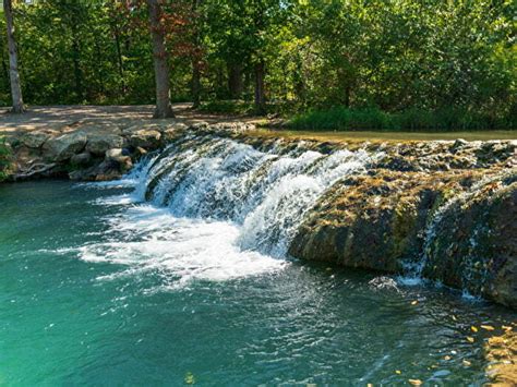 5 Ways to Explore The Chickasaw National Recreation Area | Chickasaw Country