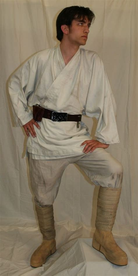 Luke Skywalker: A New Hope, and Jedi Costumes | Jedi costume, Star wars ...