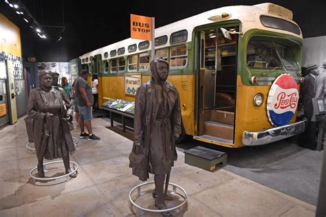 On This Day: Montgomery Bus Boycott Ends After City Integrates Its ...