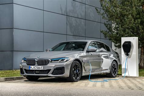 The 2023 G60 BMW 5 Series Sedan digitally imagined for first time