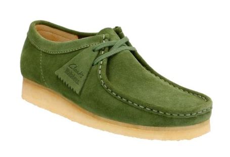 Update Dad: Clarks Wallabee Low Shoe | Mens casual leather shoes, Men ...