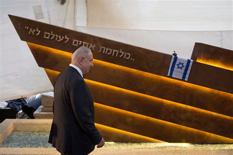 Netanyahu Calls 1948 Altalena Affair 'Reckless Decision-making' - Israel News - Haaretz.com