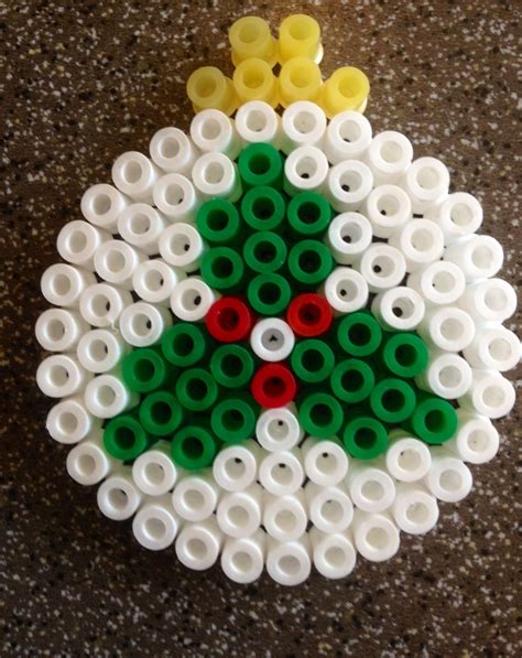 Christmas ornament, bead perles Hama | Abalorios hama, Plantillas hama beads, Hama navidad