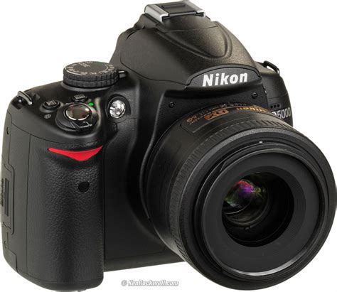 Nikon D5000