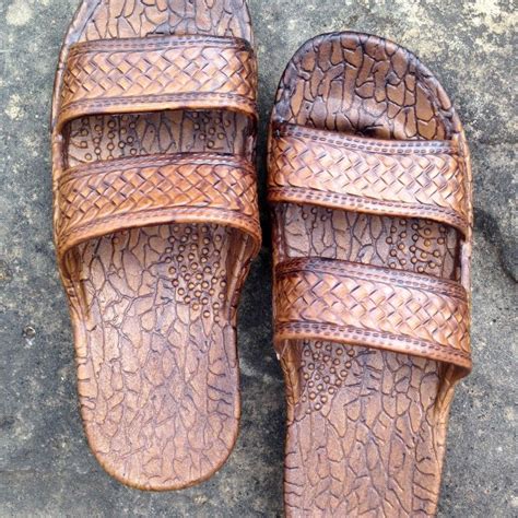 Pali Hawaii Classic Jandal Brown Slide - Ashton House | Hawaiian sandals, Brown weave, Brown