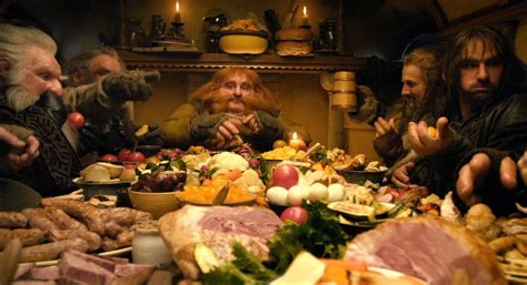 7 Hobbit Meal Times & Common Foods They Eat