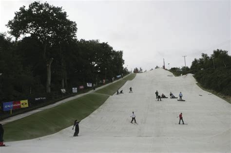 Ringos at Dorset Snowsport Centre - Picture of Warmwell Holiday Park ...