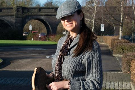 HOW TO WEAR A FLAT CAP & NOT LOOK LIKE AN IRISH FARMER