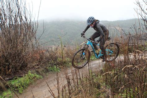 Folding Mountain Bikes: A Cool History, But Can They Shred? - Singletracks Mountain Bike News