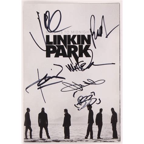 Linkin Park "Minutes to Midnight" 5x7 Booklet signed by (6) with ...