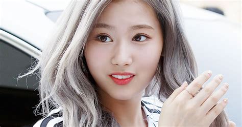 12 Of TWICE’s Sana’s Most Unforgettable Hairstyles Since Debut - Koreaboo