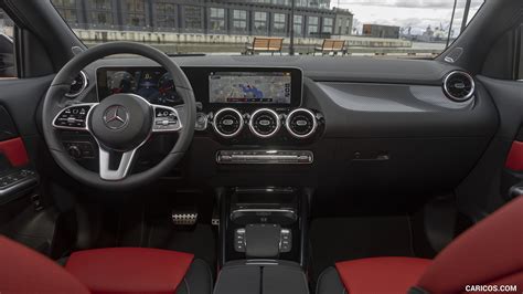 2021 Mercedes-Benz GLA 250 (US-Spec) - Interior, Cockpit | HD Wallpaper #180 | 2560x1440