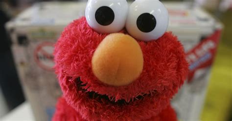 Tickle Me Elmo Without Fur Is an Abomination That Will Haunt Your Dreams for All Eternity | Teen ...