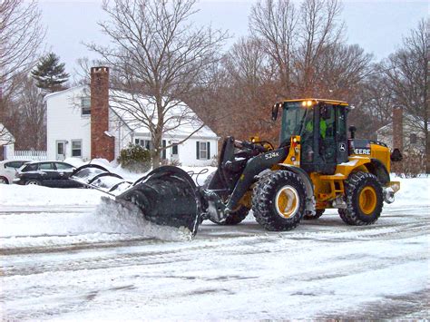 Front Snow Plows For Loaders – Henke