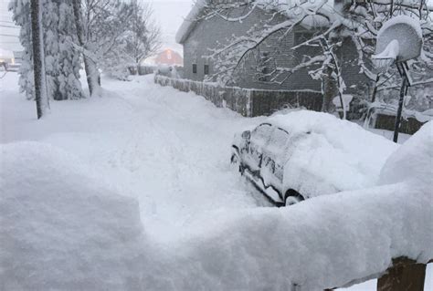 It finally stopped snowing in Erie, Pennsylvania, and the city is absolutely buried – BGR