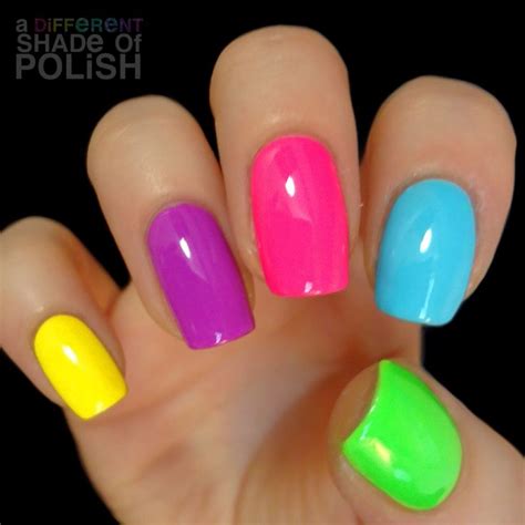 Pin by Ale Martinez on nails | Trendy nails, Bright nails, Neon nails