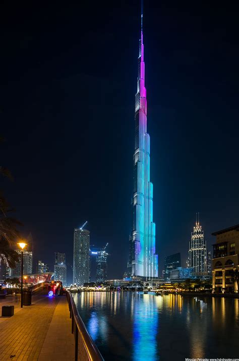 The tallest building in the World, Burj Khalifa - HDRshooter