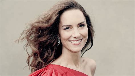 Kate Middleton stuns in gowns for THREE new 40th birthday portraits | HELLO!