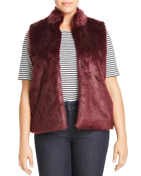 These Fur Vests Outfits Are Cool and Cozy | Who What Wear