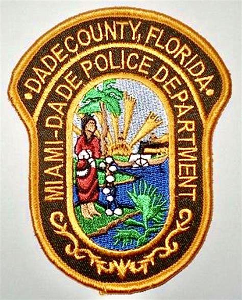 ‪Miami, Florida, Police patch; https://insigniaonline.es‬