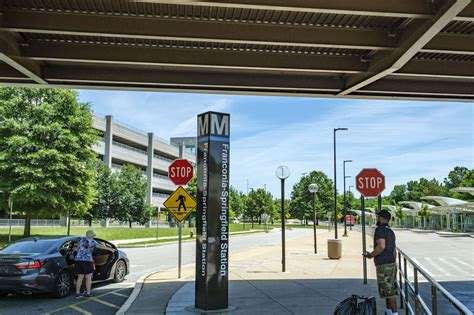 Metro lifts parking fees at Franconia and Huntington stations, starting next month | FFXnow