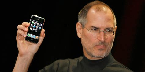 a first-generation iPhone, sold at auction for a record amount - Archyde