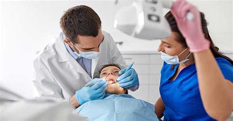 Examen dental, ¿qué es y cuándo debe realizarse?