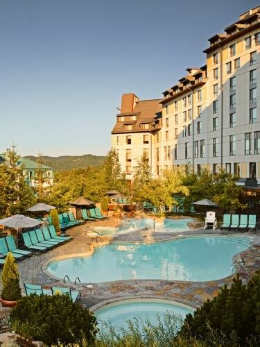 "Fairmont Tremblant" - Luxury Hotel in "Mont Tremblant" - Fairmont ...