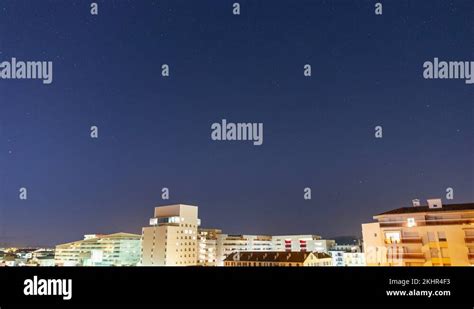 Starlink constellation Stock Videos & Footage - HD and 4K Video Clips - Alamy