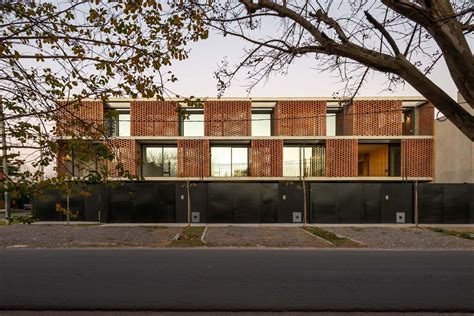 Gallery of Balconies in Buenos Aires: Design Strategies in Apartments - 2