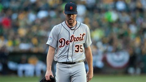 Justin Verlander has no-hitter broken up in 7th inning of Game 5 - SBNation.com