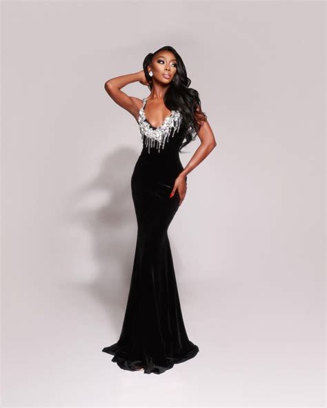 Miss Delaware USA 2023 Noa Mills