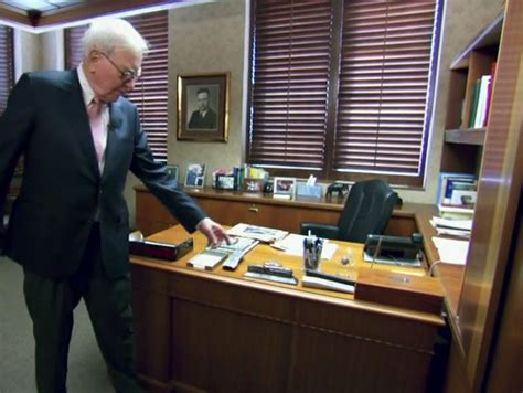 Warren Buffett's Office Tour - Business Insider