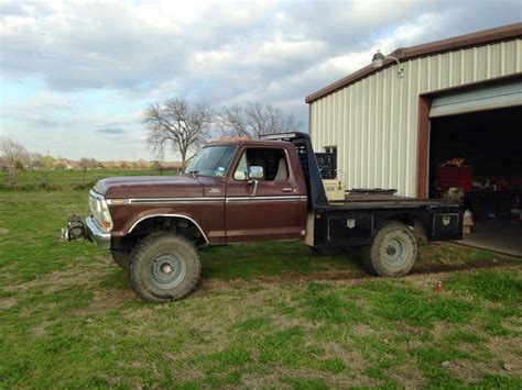 Ford F250 flat bed | Classic ford trucks, Old ford trucks, Ford pickup trucks