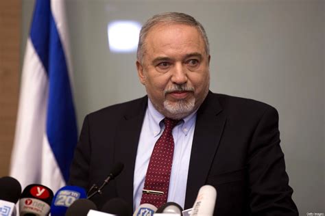 Lieberman: Hezbollah views Israel’s Netanyahu as ‘weak’ – Middle East Monitor