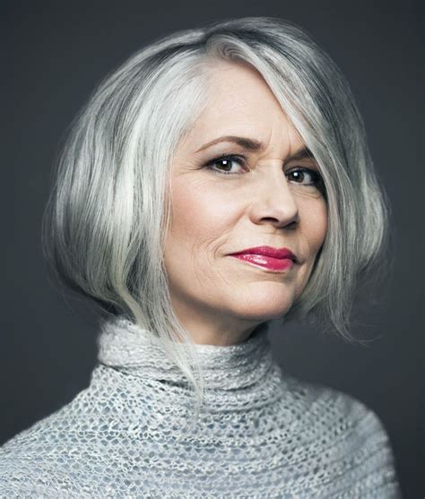 21 Glamorous Grey Hairstyles for Older Women - Haircuts & Hairstyles 2020