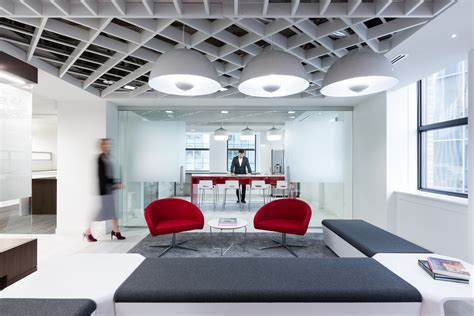 JLL Offices - Vancouver | Office Snapshots